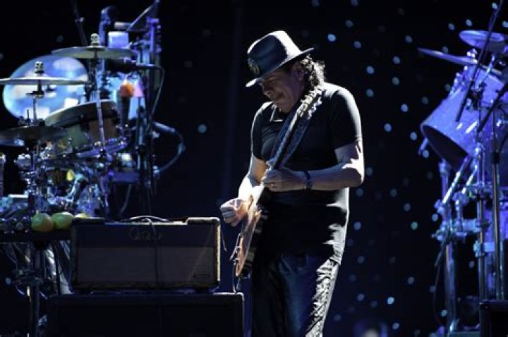 Carlos Santana Height, Weight, Age and Body Measurements