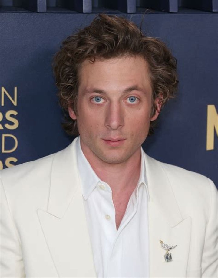 Is Jeremy Allen White Italian? Ethnicity & Religion