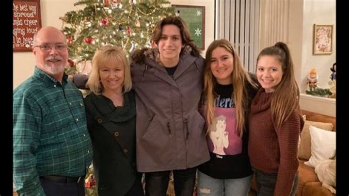 Joe Keery's Family: Girlfriend, Siblings, Parents